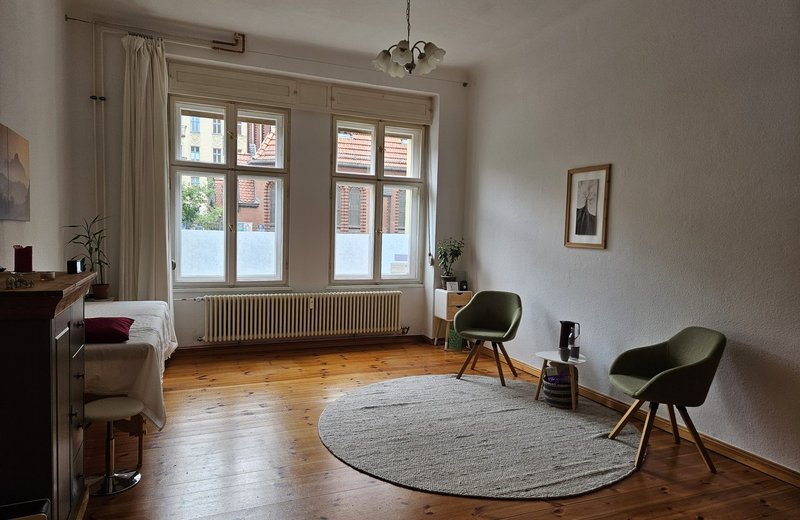ruhiger und heller Praxisraum in Friedrichshain, Samariterkiez - Image 1
