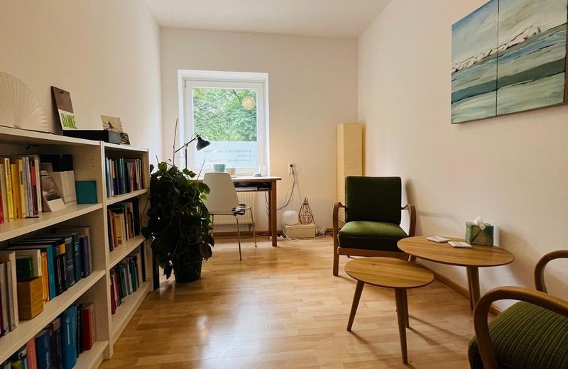 Praxisraum für Einzeltherapie, möbliert - Image 1