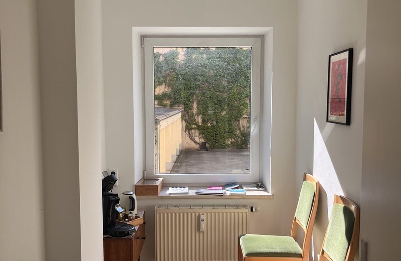 Praxisraum für Einzeltherapie, möbliert - Bild 5