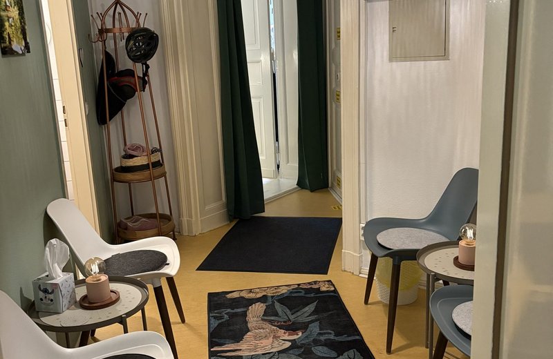 Schöneberger Psychotherapie Praxis bietet 25qm Praxisraum Mi+Fr - Bild 5