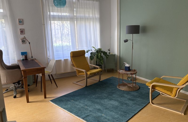 Schöneberger Psychotherapie Praxis bietet 25qm Praxisraum Mi+Fr - Image 11