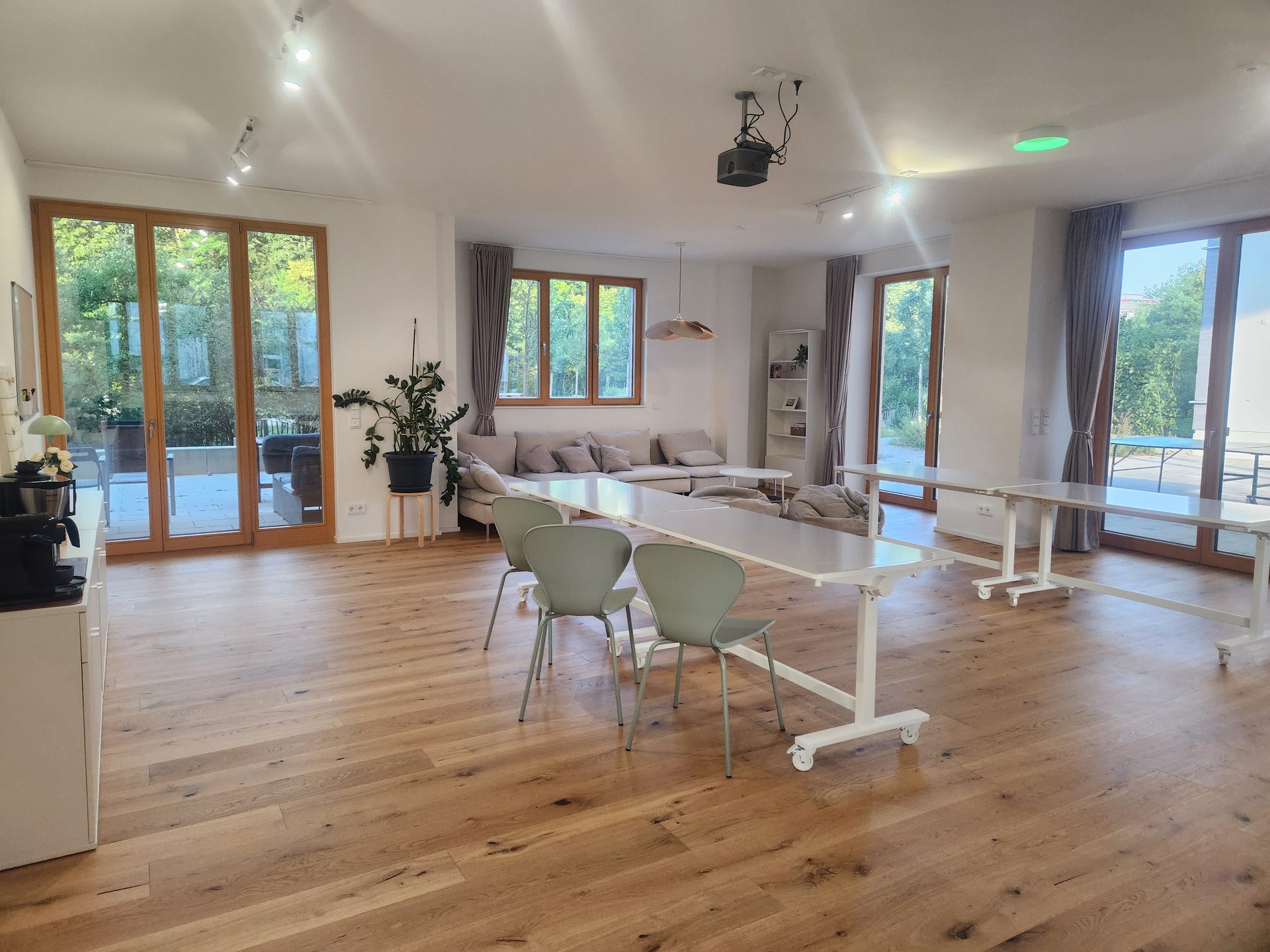 Heller Raum (72 m²) in München-Freiham – ideal für Therapeut:innen, Coaches, Kurse & Workshops - Bild 1