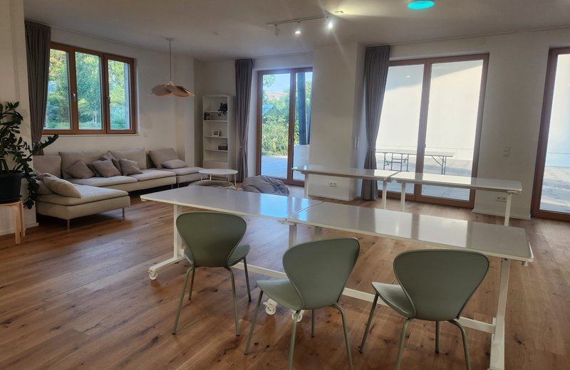 Heller Raum (72 m²) in München-Freiham – ideal für Therapeut:innen, Coaches, Kurse & Workshops - Bild 2