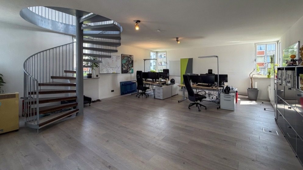 Repräsentative Praxisfläche im Ärztehaus – Helle Räume mit Dachterrasse und Panoramaausblick - Bild 1