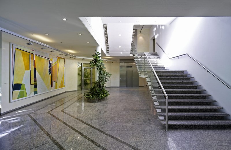 Loftartige Praxisfläche 353m² gut teilbar mit freier Grundrissgestaltung - Image 4