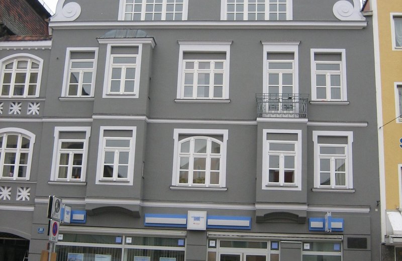 Räume zur Einrichtung einer Arztpraxis in zentraler Lage von Ingolstadt zu vermieten - Image 1