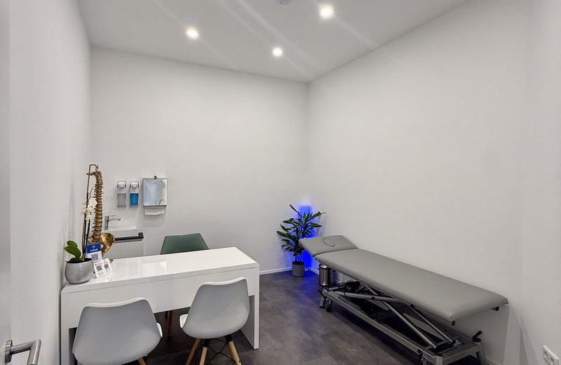 Frisch sanierter Praxisraum (ca. 12 m²) – Erstbezug – München-Haidhausen, Top-Lage - Image 1