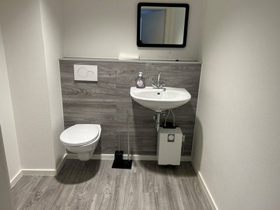 Praxisfläche im medizinisch geprägten Objekt in Sinzig, ca. 107 m², mit Aufzug und Parkplätzen - Bild 5