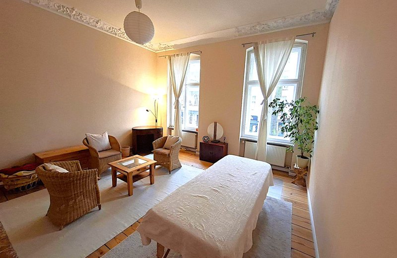Praxisraum in  Charlottenburg, hell, Altbau, zentral - Image 2