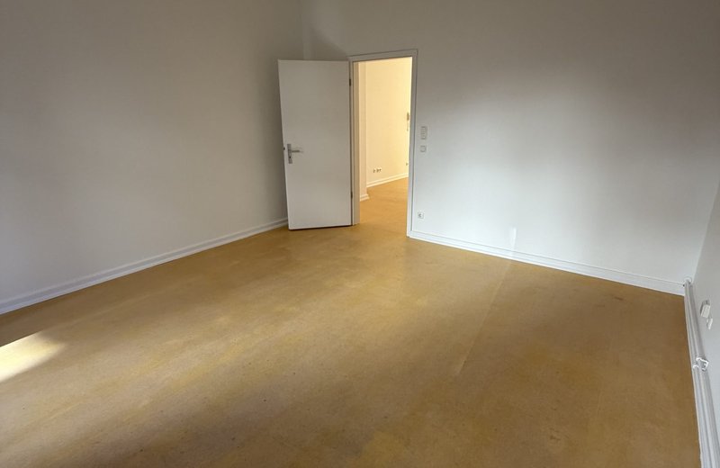 Praxisraum / Büro / Therapieraum 20 m² in Hamburg-St. Pauli (Feldstraße) + Gemeinschaftsflächen - Image 1