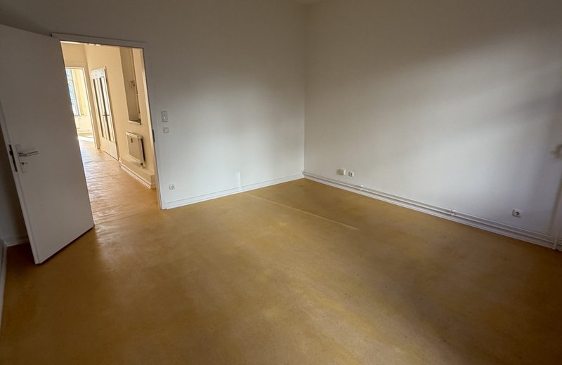 Praxisraum / Büro / Therapieraum 20 m² in Hamburg-St. Pauli (Feldstraße) + Gemeinschaftsflächen - Image 2