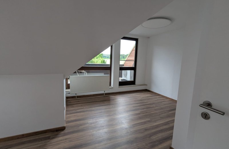 Heller Praxisraum (renoviert, klimatisiert) in Erlangen Häusling zu vermieten - Image 6