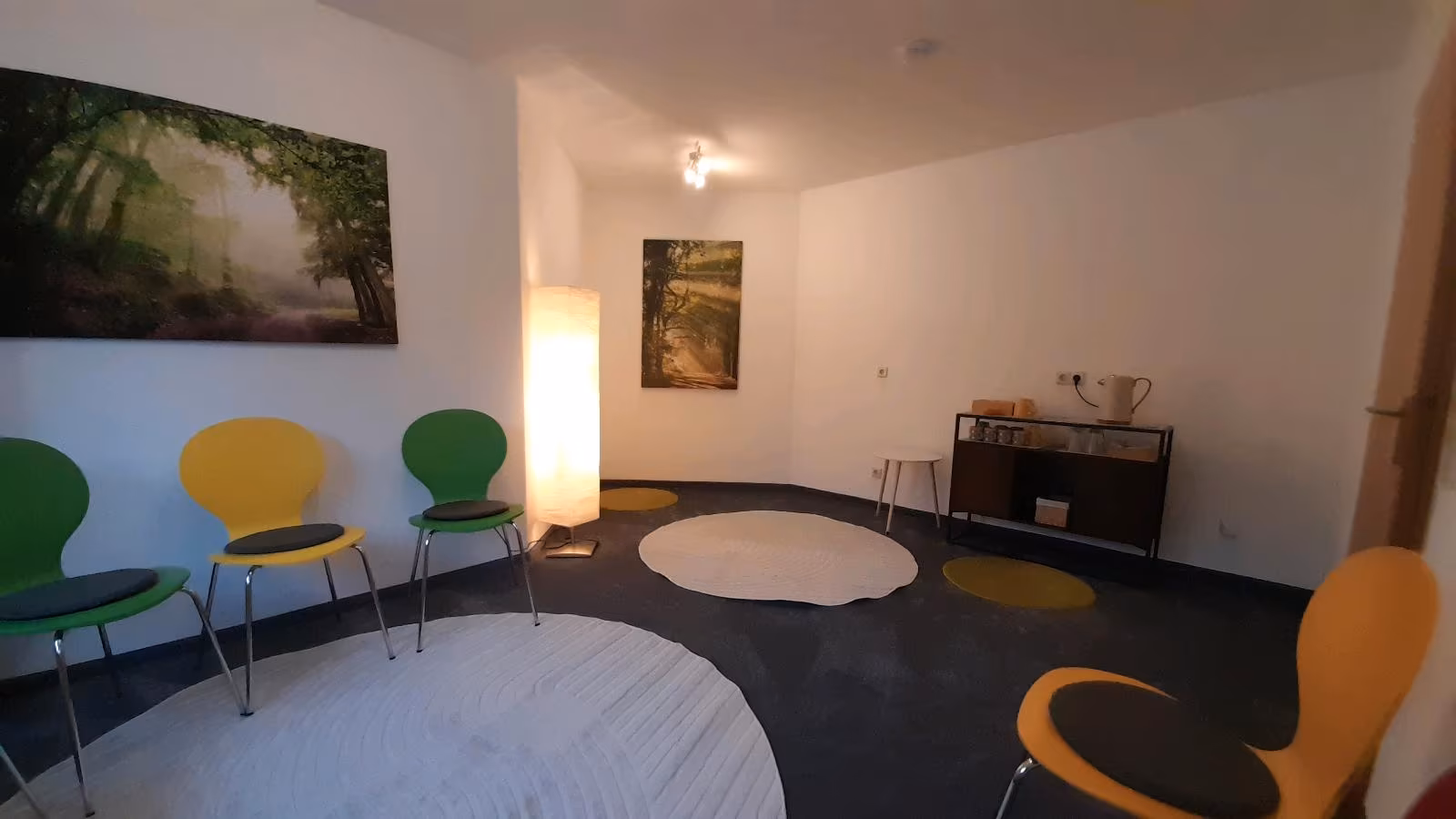 Praxisraum möbliert für ca. 1 Jahr zu mieten Physio, Hebamme, etc. - Image 9