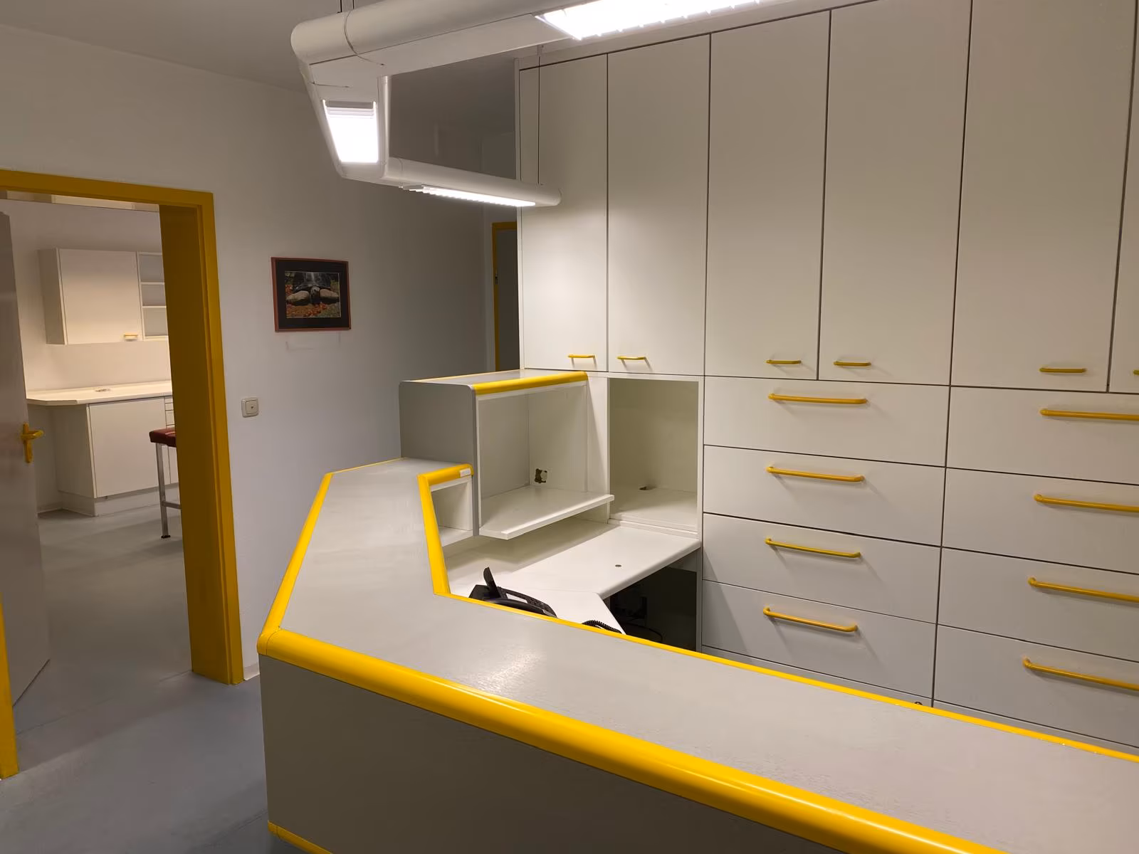 Ehemalige Arztpraxis mit ca. 130 m² in zentraler Lage in Wallerstein - Bild 1