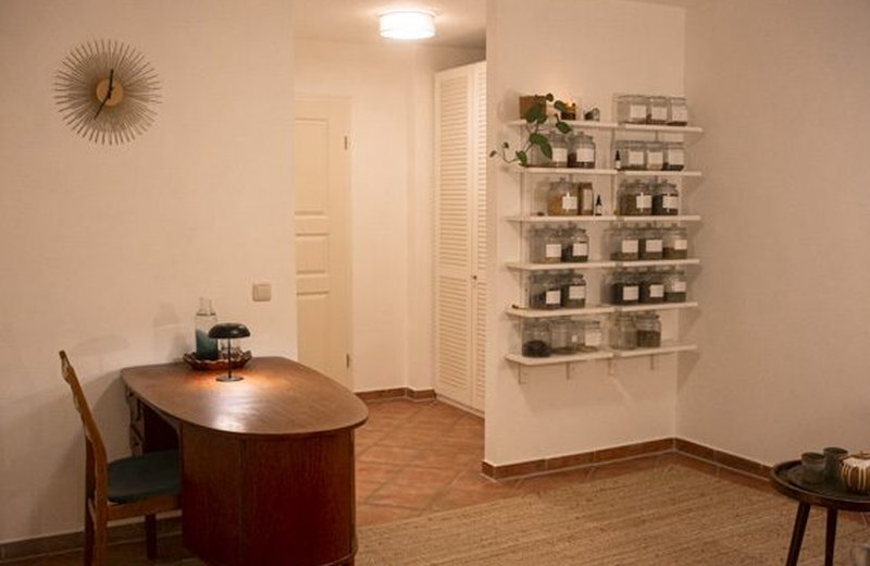 Premium Praxisraum in Berlin-Mitte (Nähe Friedrichstraße) zur stilvollen Mitnutzung (1-3 Tage) - Image 8